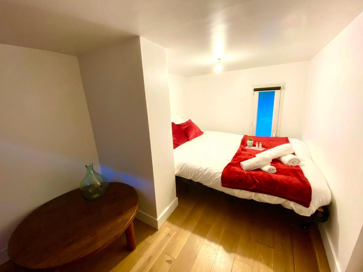 Magnifique Villa Avec Jacuzzi Au Pied Du Stade サン＝ドニ エクステリア 写真
